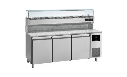 Pizzatisch mit Kühlaufsatzvitrine 6 x GN 1/3, 2 x GN 1/2, 3 Türen